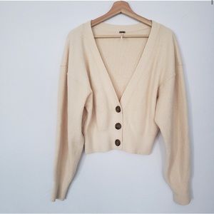Free People ivory crop cardigan size S